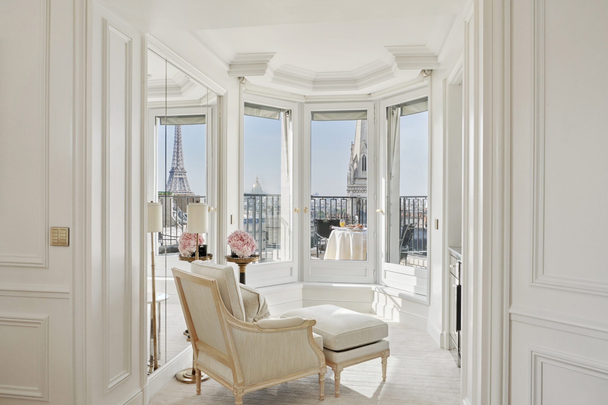Eiffel Tower Suite