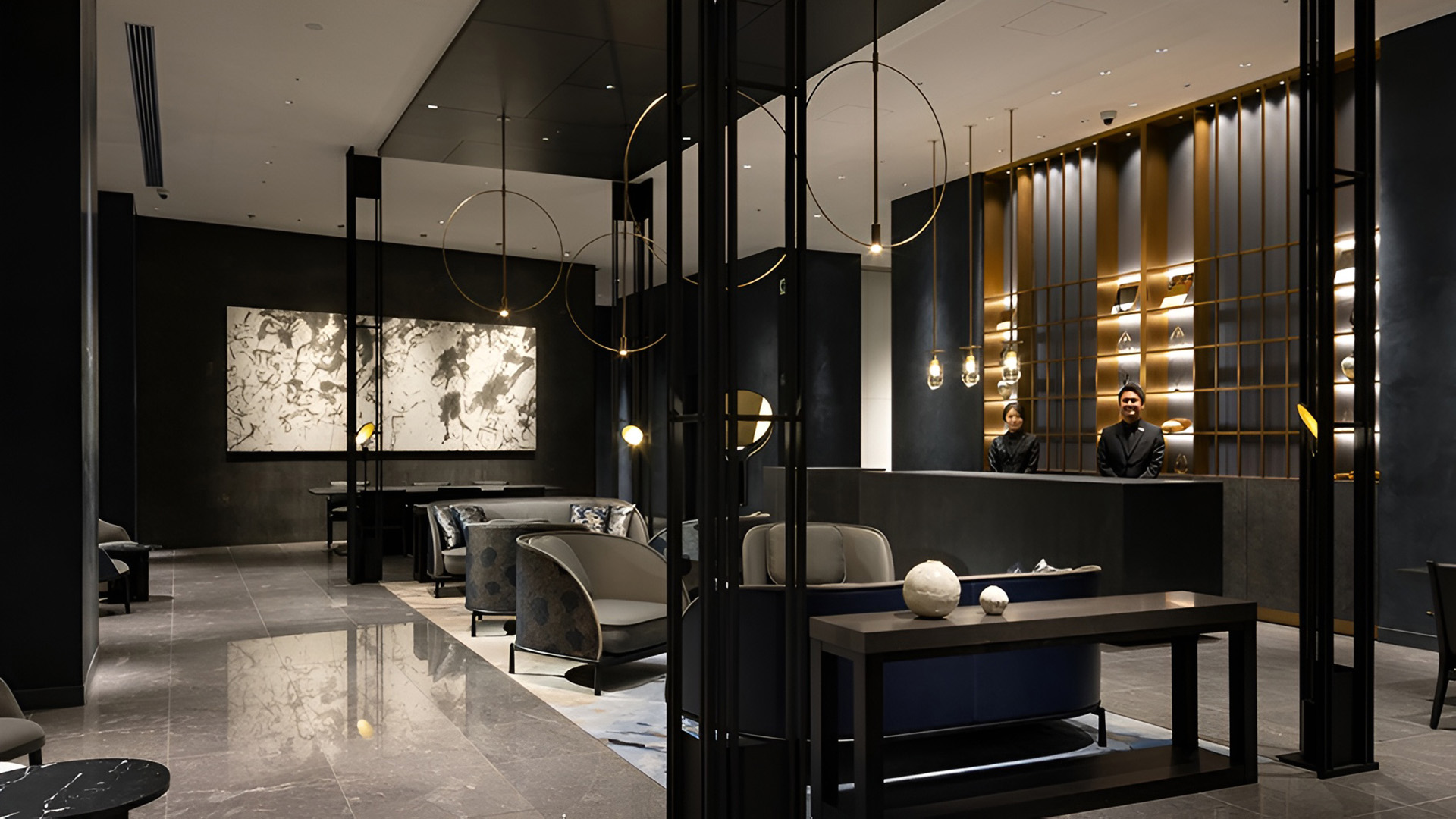 Lobby und Rezeption im 18. Stock
