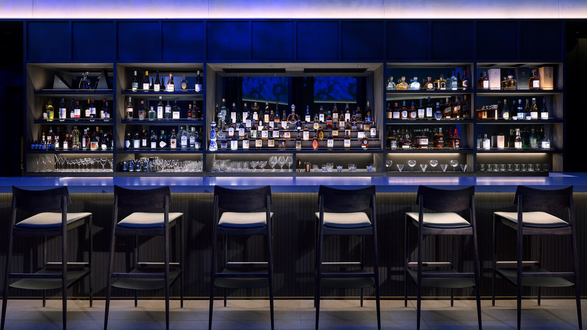 Bar Bellustar