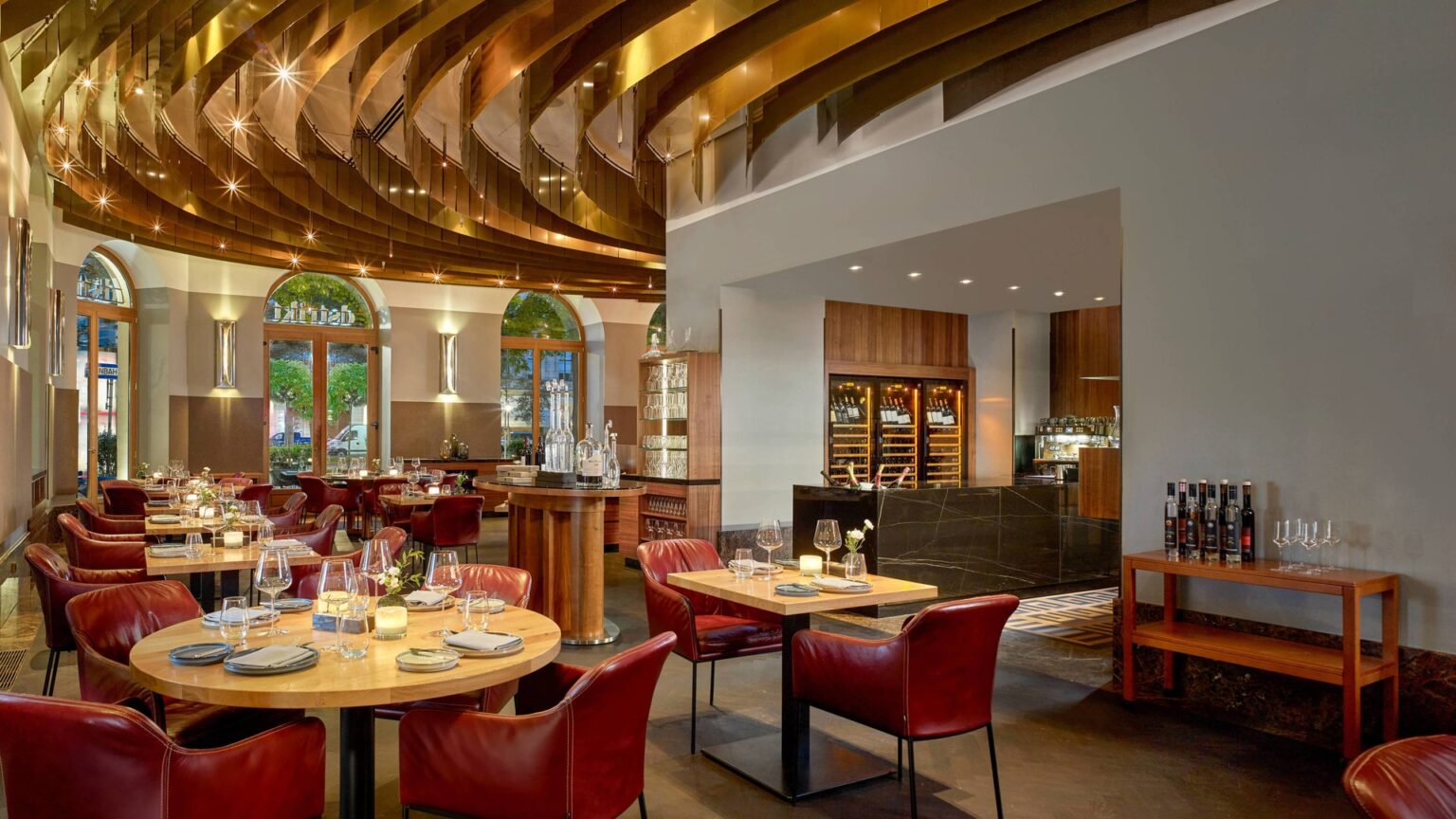 Dstrikt Steakhouse
