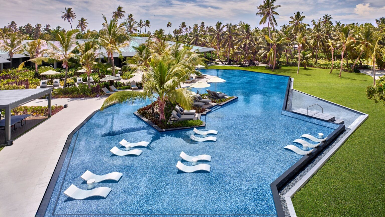 Hauptpool des Resorts